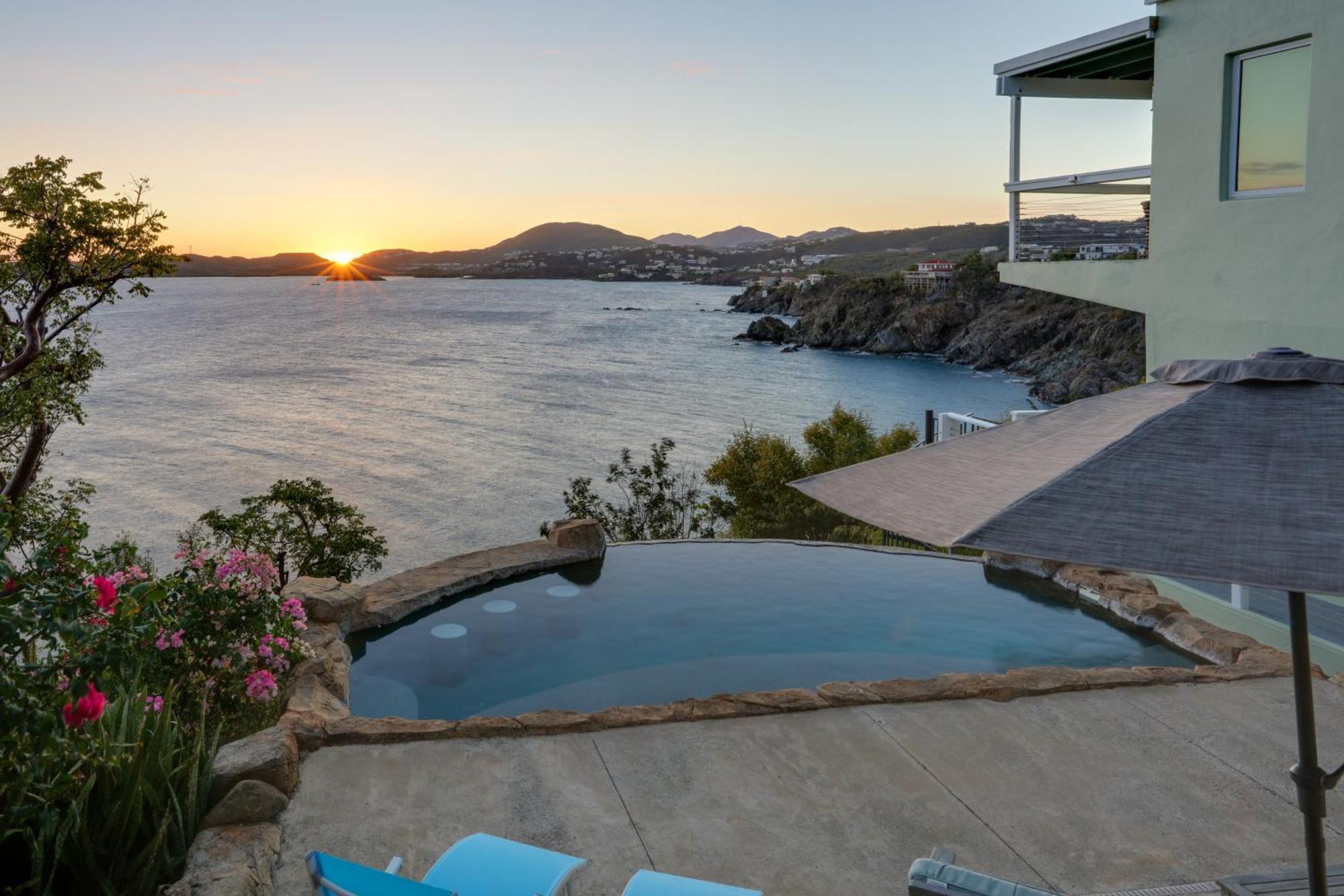 Sea La Vie - Waterfront St Thomas Escape With Pool Villa Nazareth Exterior photo