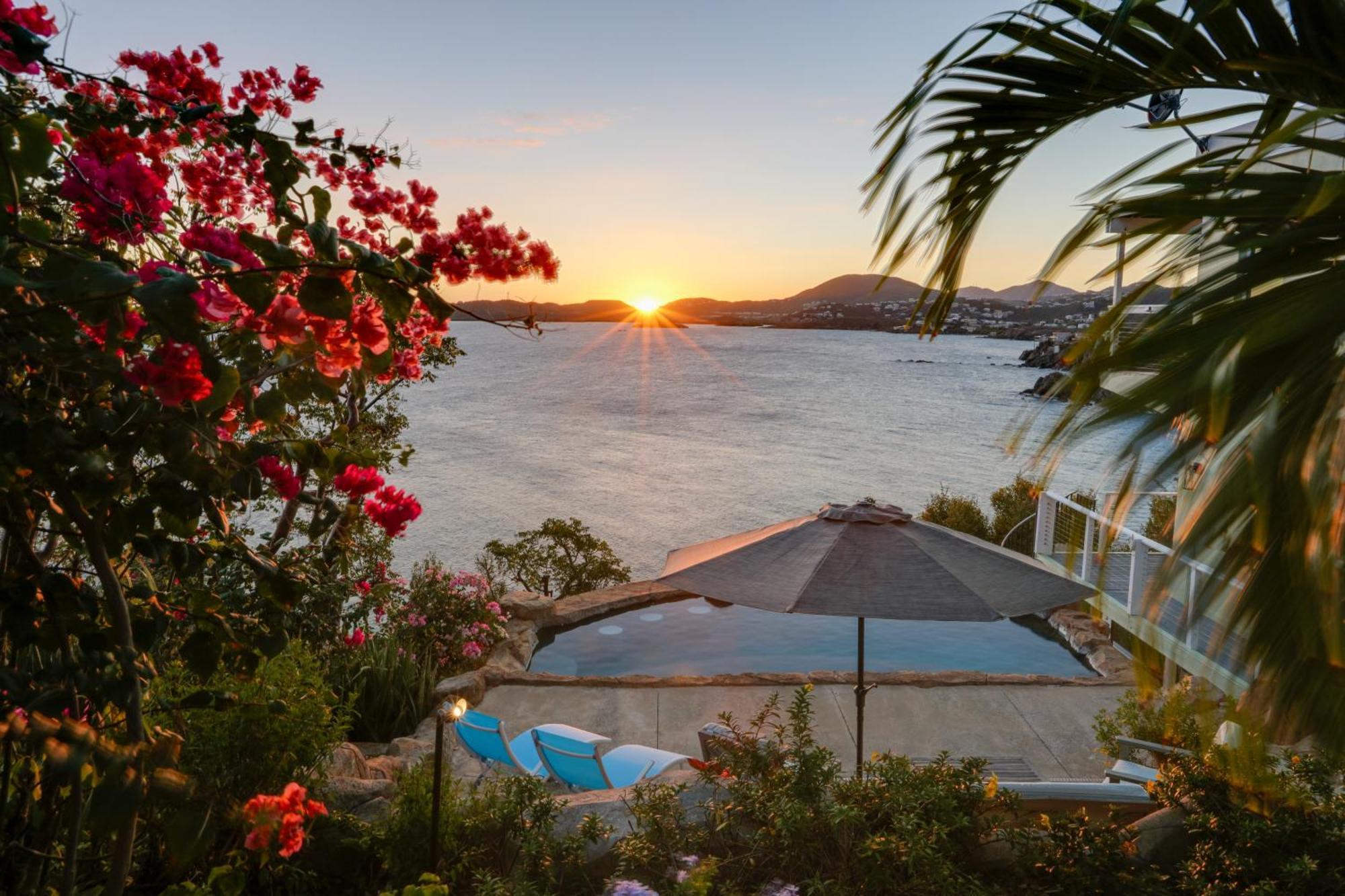 Sea La Vie - Waterfront St Thomas Escape With Pool Villa Nazareth Exterior photo